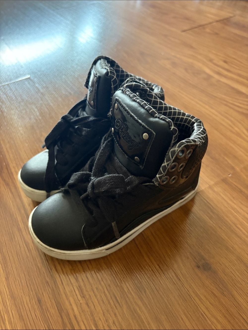 Kids Dance Black High-Top Sneakers with Patterned Collar